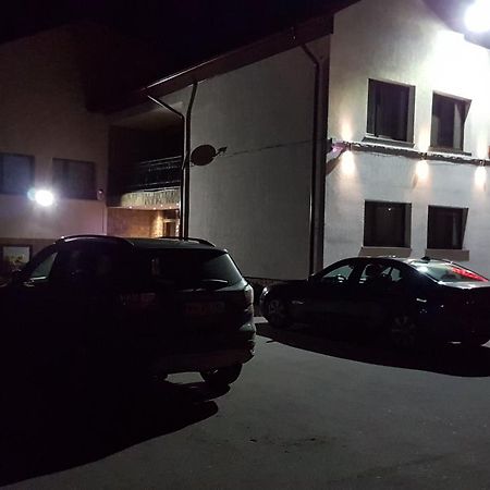 Hotel Gutland Wysokie Mazowieckie 外观 照片