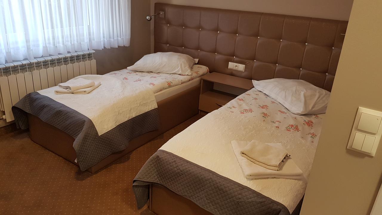 Hotel Gutland Wysokie Mazowieckie 外观 照片